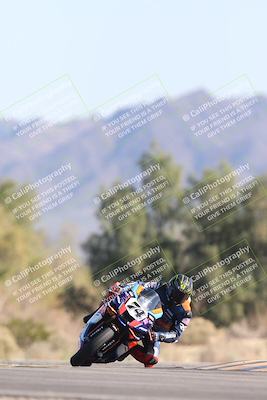 media/Jan-17-2026-CVMA (Sat) [[ab348a895b]]/Race 4-Formula Middleweight/